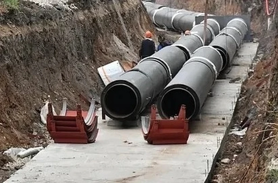 Теплоэнергетики устранили повреждение на трубе