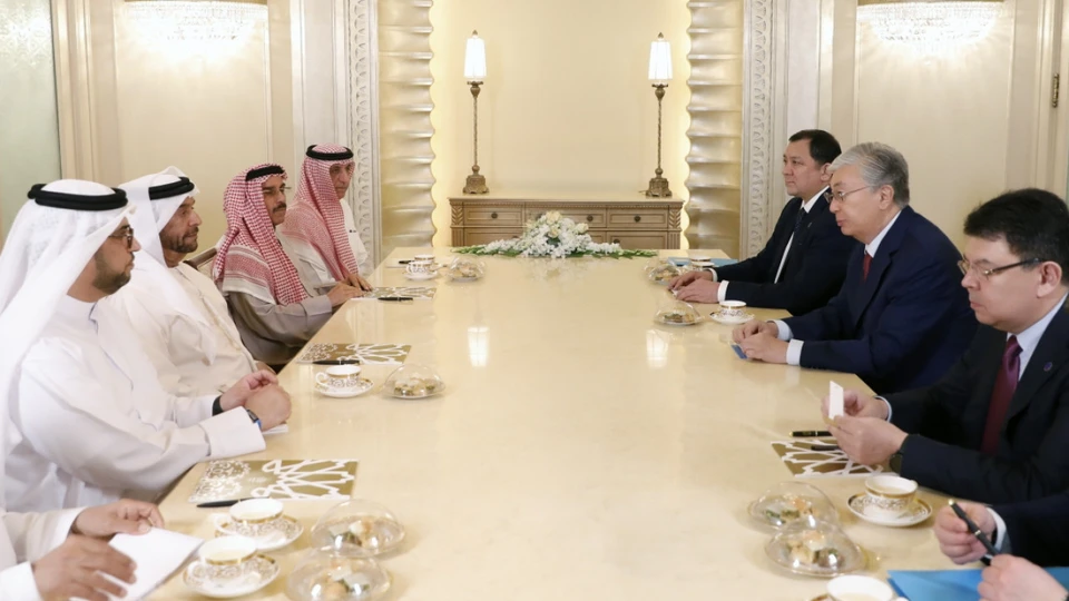 В ходе переговоров с Наследным принцем Абу-Даби шейхом Мухаммедом бен Заидом Аль Нахаяном достигнута договоренность о дальнейшем укреплении двустороннего сотрудничества.