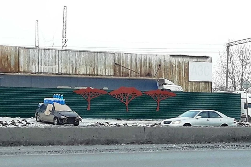 И на это потратили миллионы.