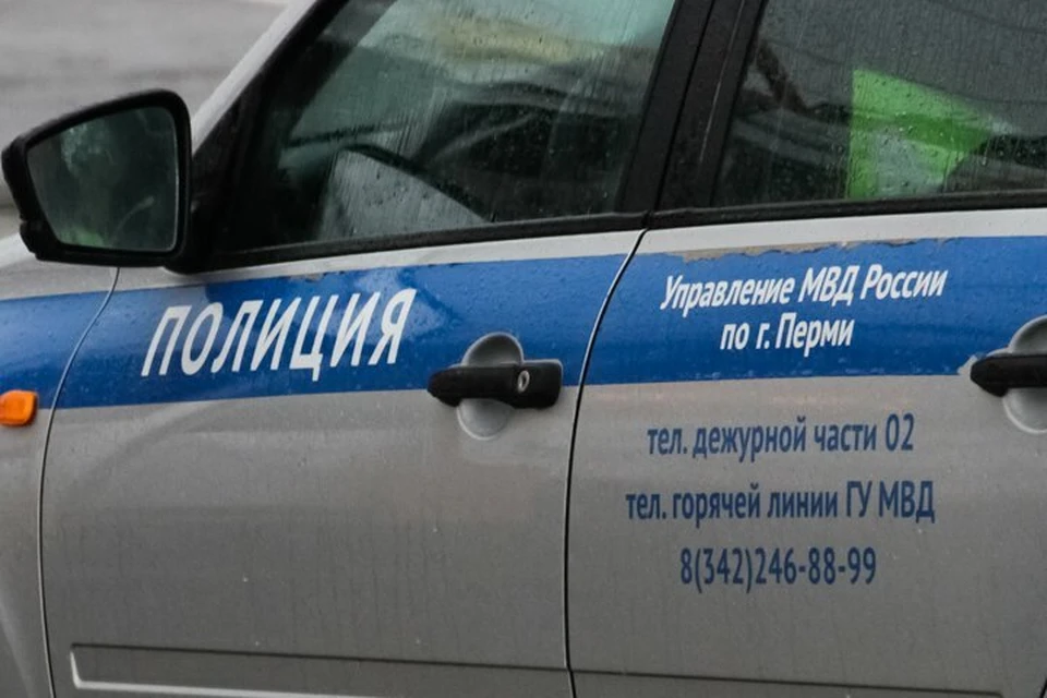 Задержанных передали сотрудникам полиции.