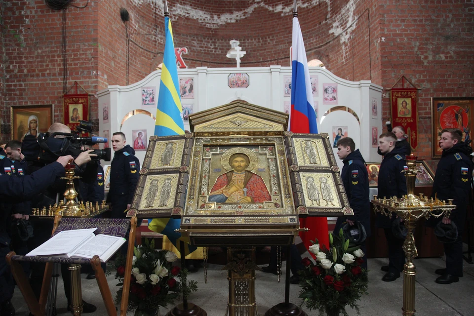 С 1 октября икона путешествует по стране. Фото: mitropolia74.ru