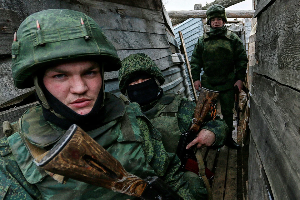 Руководство ЛНР утверждает, что ополченцы отбили нападение украинской диверсионной группы из 10 человек.