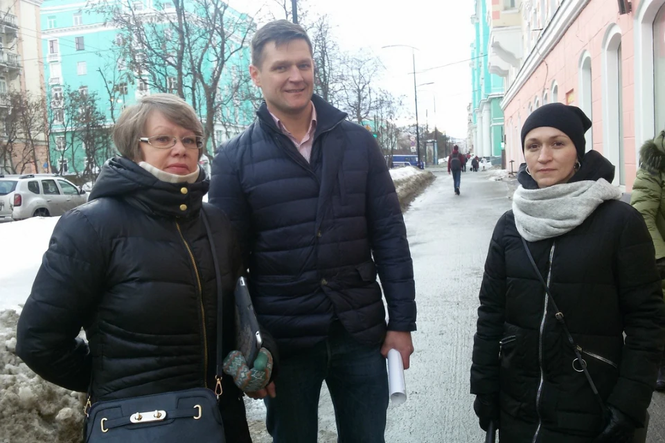 Предпринимателям придется привести свои вывески в порядок. Фото: vk.com/murman.voopik