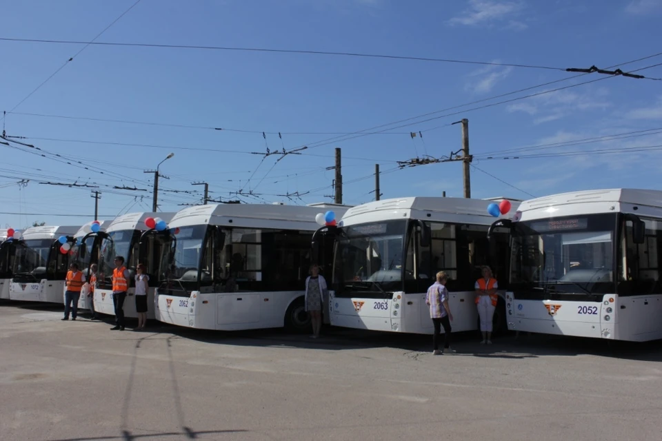 Некоторые троллейбусные маршруты сегодня перевозят пассажиров на один час дольше, чем в обычные дни Фото: пресс-служба правительства города Севастополя