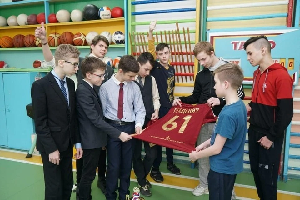 Ранее учащиеся школы-интерната №4 взяли «бронзу» на российском футбольном турнире для детей с особенностями развития.