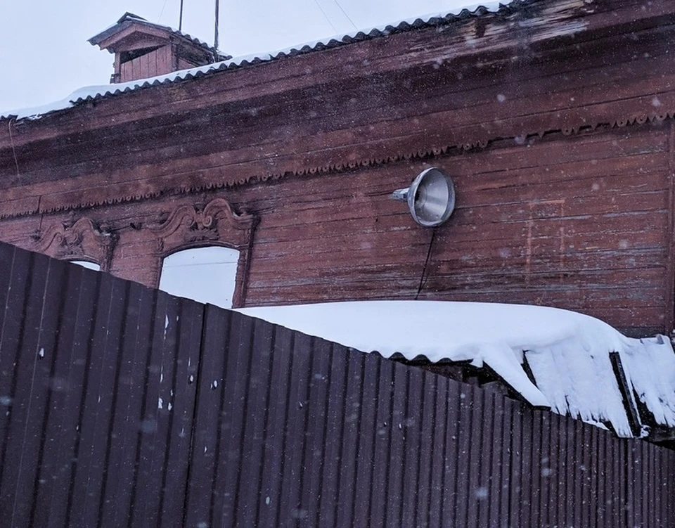 Тюменским УК дали сутки на очистку дворов от снега.