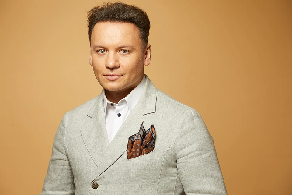 Александр Олешко официально перестал быть ведущим телеканала НТВ два месяца назад