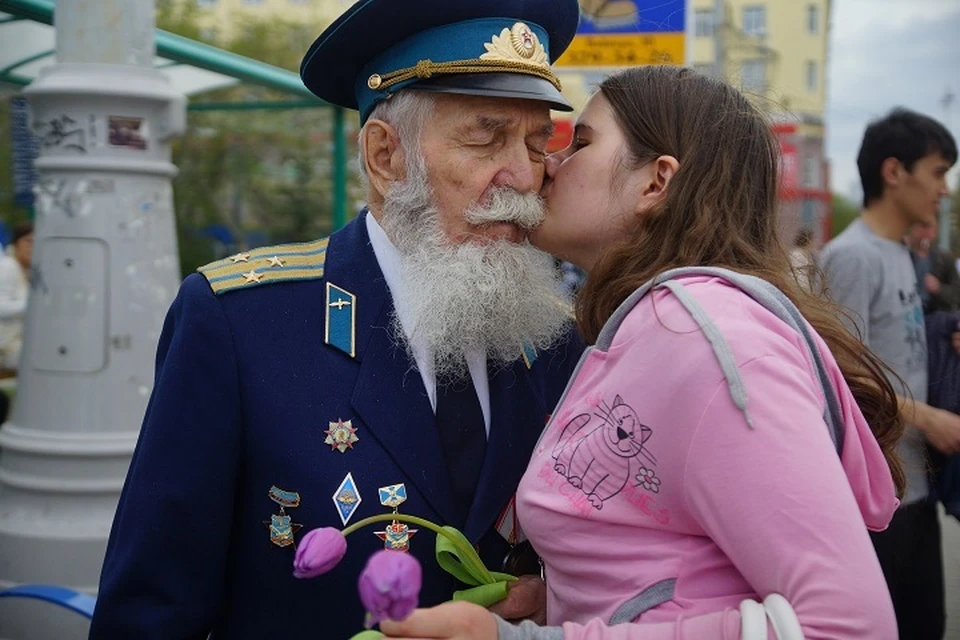 Подарки планировали закупить в Китае, однако в связи с эпидемией границы с ним временно закрыли