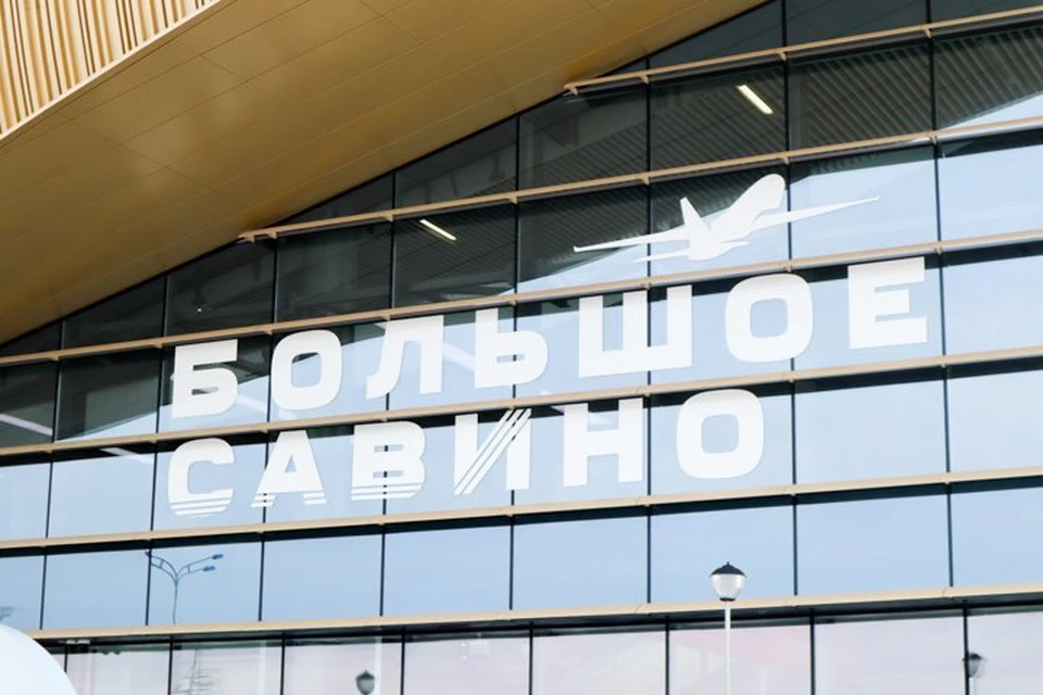 60 человек, которые находились на борту, были эвакуированы.