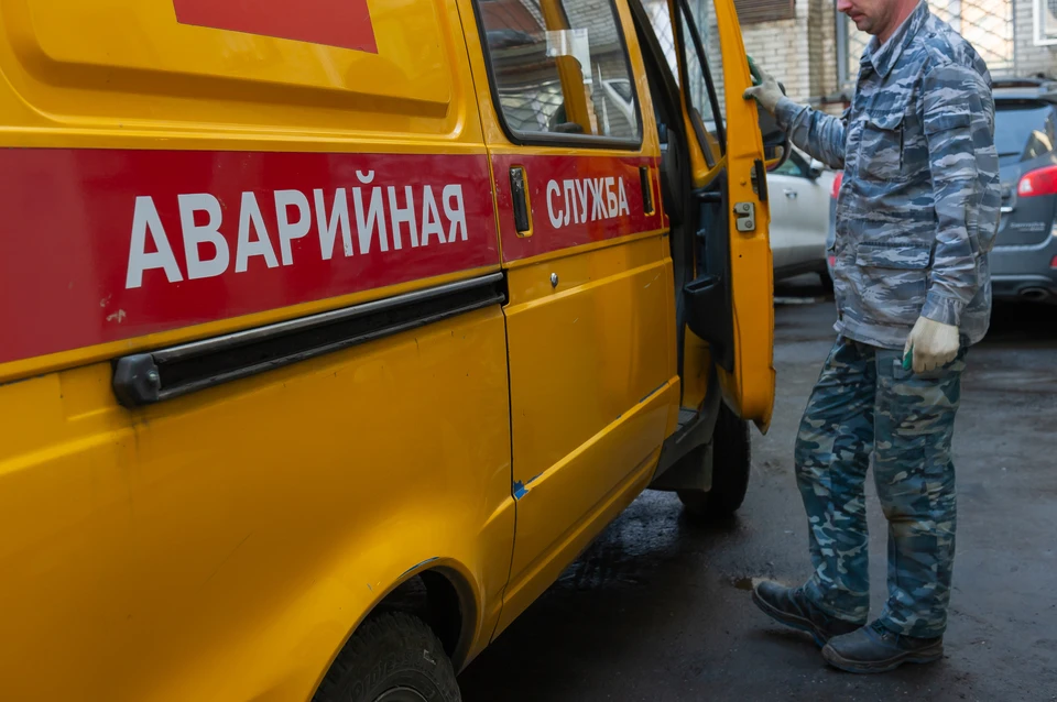 Гейзер высотой с трехэтажный дом вызвали коммунальщики в Челябинской области
