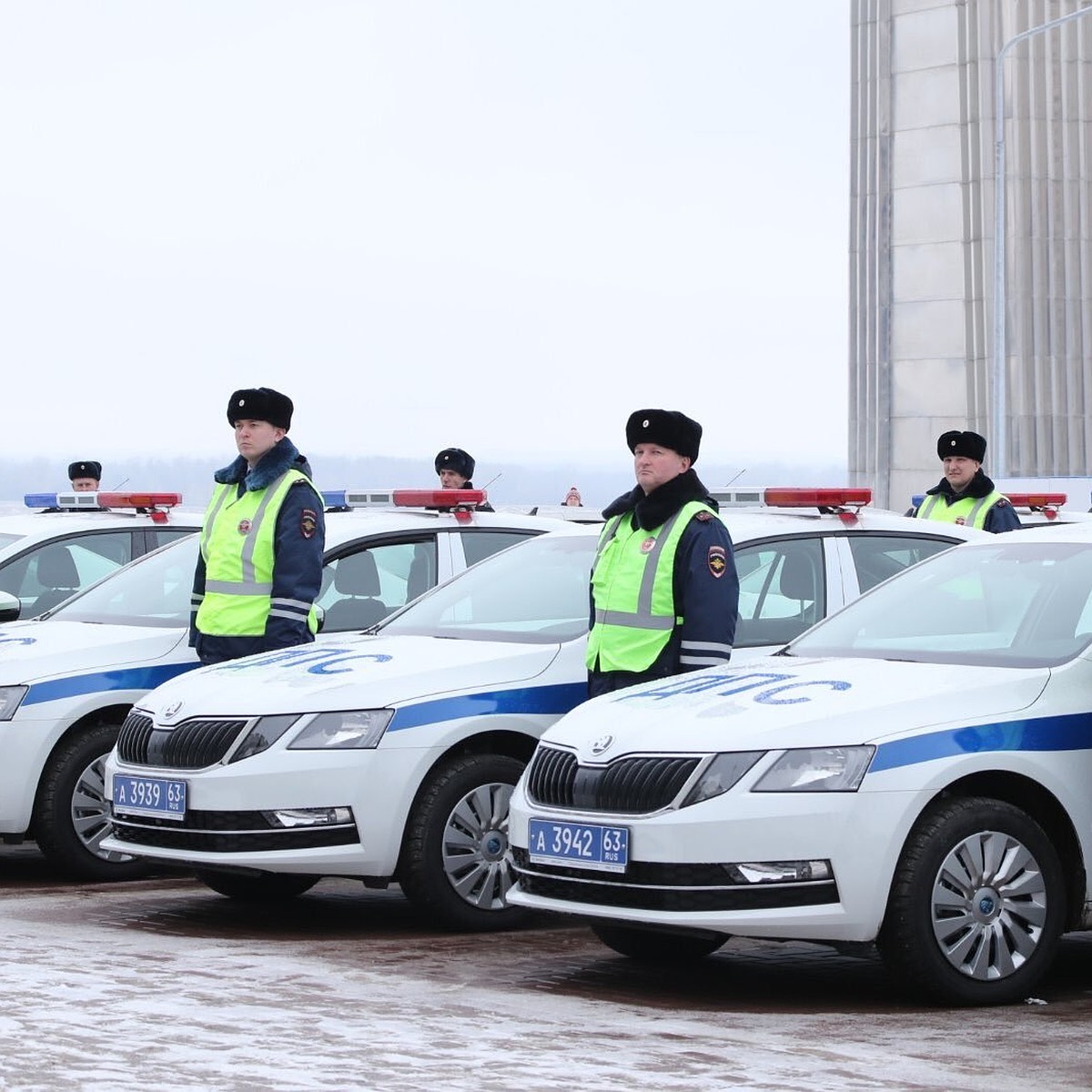 7-ступенчатая DSG, 180 лошадей под капотом»: 45 патрульных автомобилей на  базе SKODA OCTAVIA получили полицейские Самарской области - KP.RU