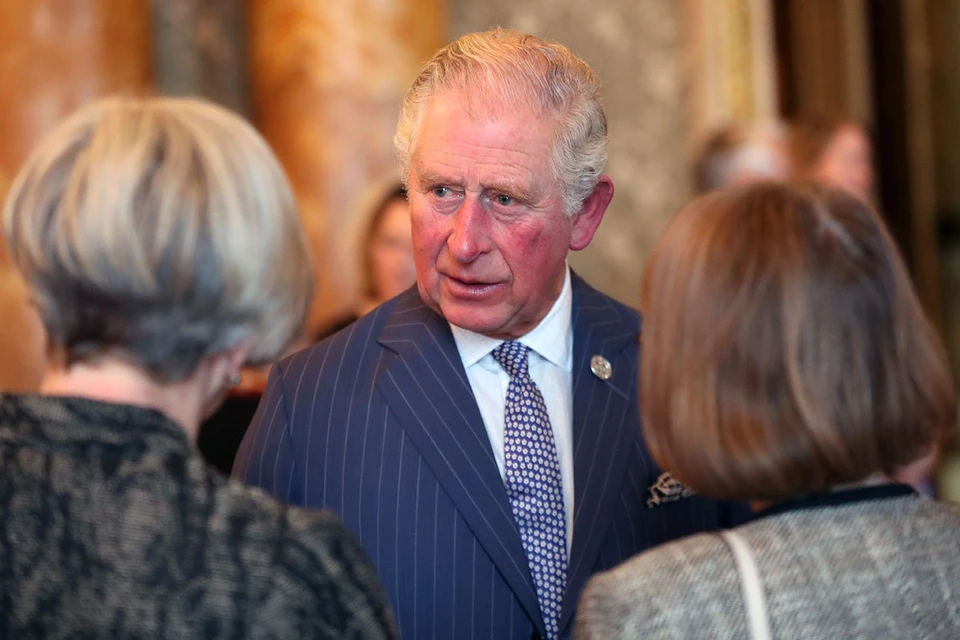 Британская корона оказалась под угрозой. У 71-летнего принца Чарльза обнаружили коронавирус.