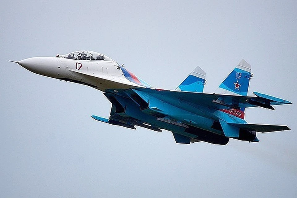 Истребитель Су-27 ВКС РФ пропал с радаров во время полета над Черным морем