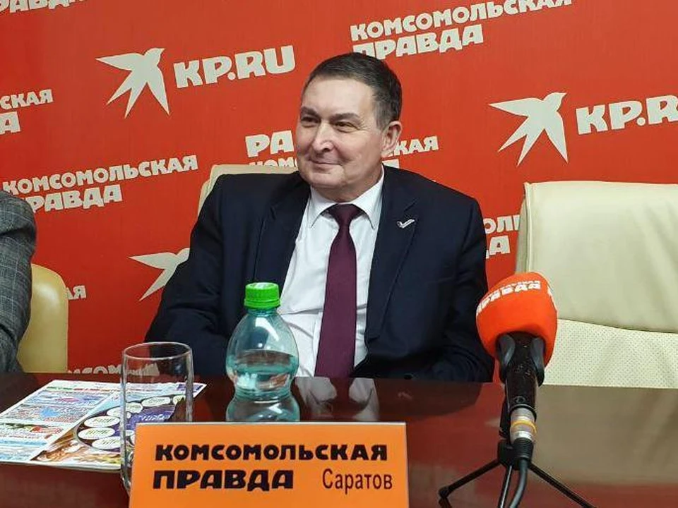 Главный врач ГУЗ «Саратовская городская поликлиника №17», член регионального штаба «Общероссийский народный фронт», модератор тематической площадки ОНФ «Здравоохранение» в регионе Тимур Савинов