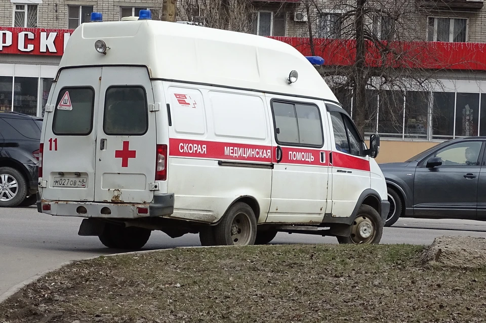 В Липецке пострадала женщина и дети