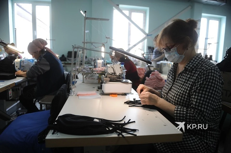 В Екатеринбурге собирают деньги на многоразовые маски для врачей и санитаров
