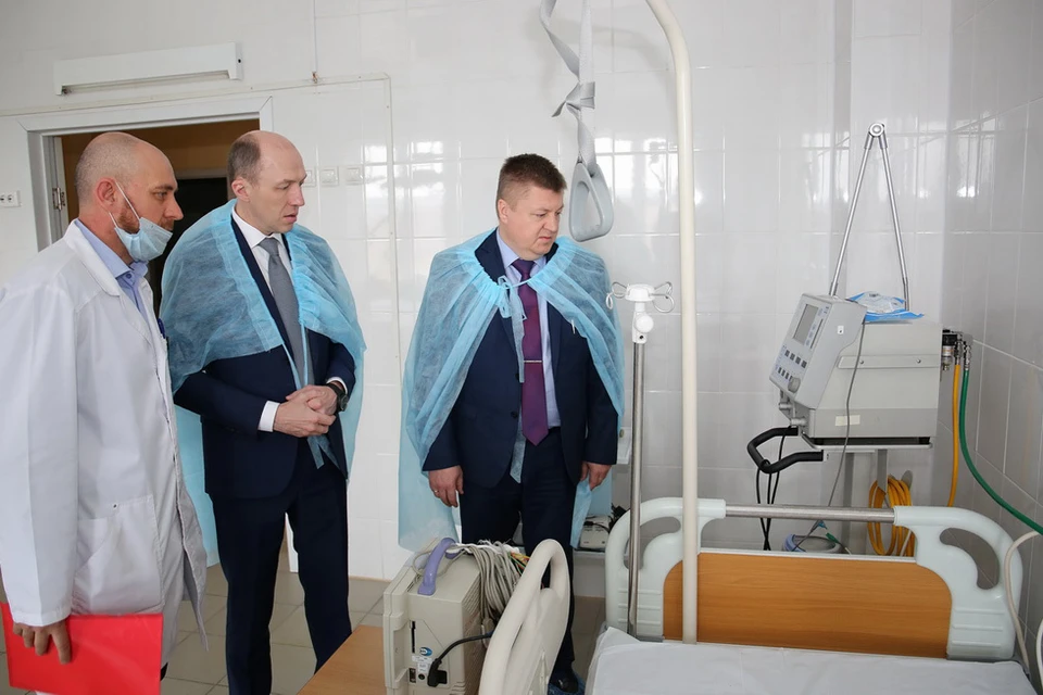 Олег Хорохордин проинспектировал больницу, подготовленную к приему инфицированных коронавирусом