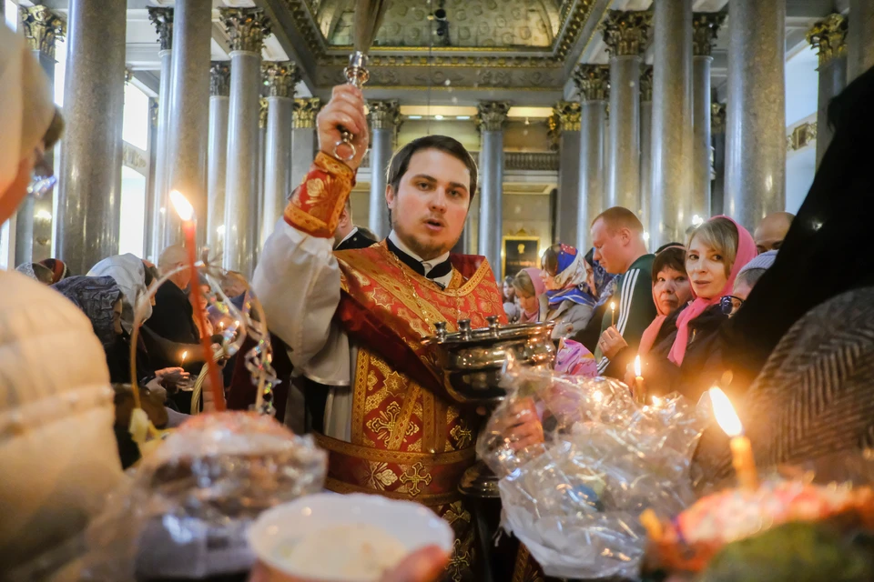 Храмы Санкт-Петербурга закроются для прихожан из-за коронавируса с 14 по 19 апреля