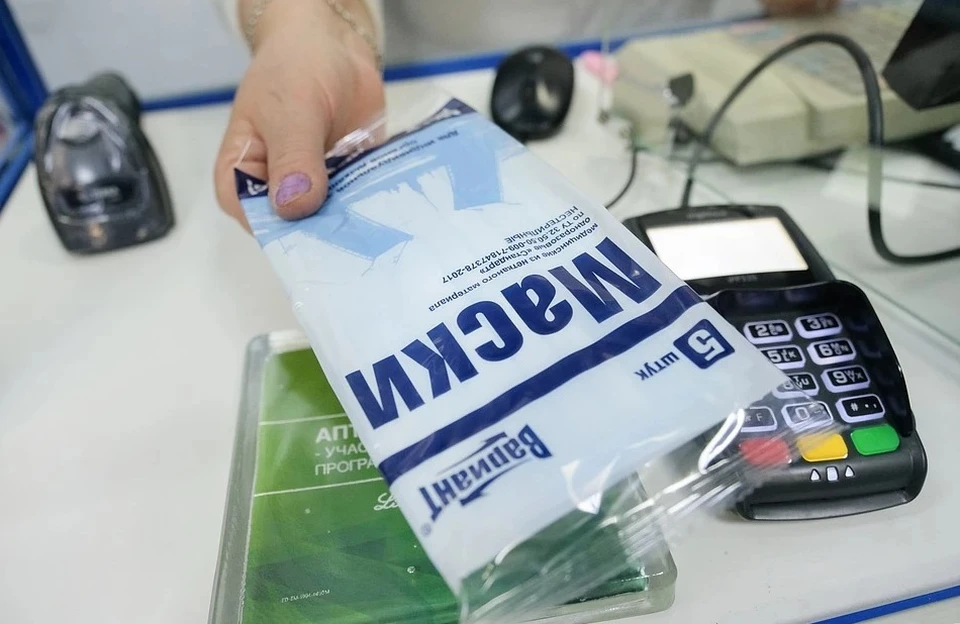 Маски из ткани будут продавать в аптеках