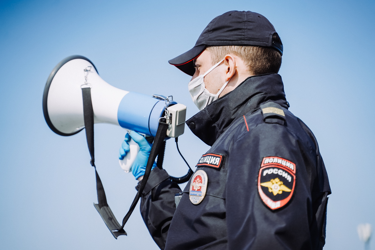 Полицейские сейчас жестко контролируют соблюдение требований к самоизоляции