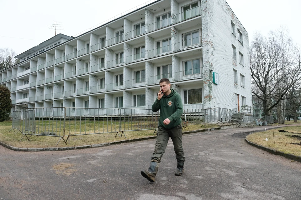 В Санкт-Петербурге похожая практика уже реализуется - так, в обсерватор был переоборудован пансионат "Заря" в поселке Репино.