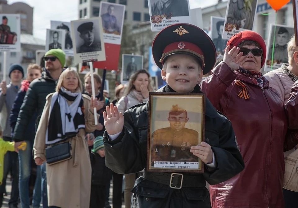 В этом году «Бессмертный полк» пройдет не по улицам города, а в соцсетях. И еще наших сердцах!