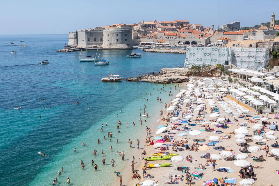 Сначала пляжи Дубровника и Сплита станут доступны гостям из Австрии, Чехии и Германии.