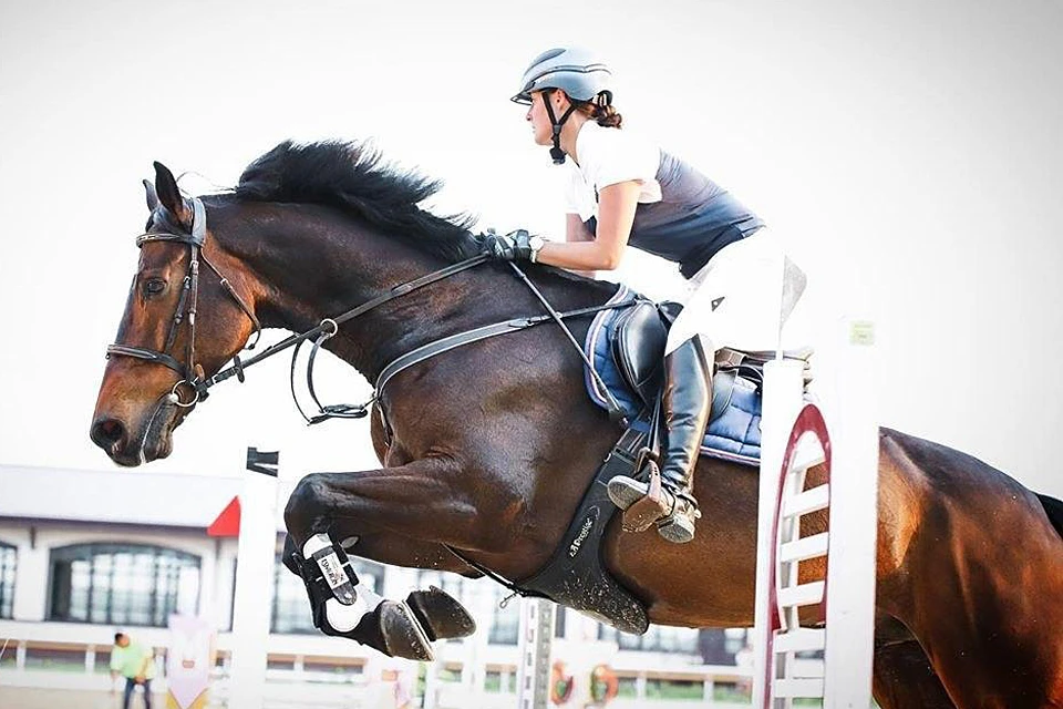 У Софьи за плечами множество турниров по конным видам спорта, которыми она занимается с детства