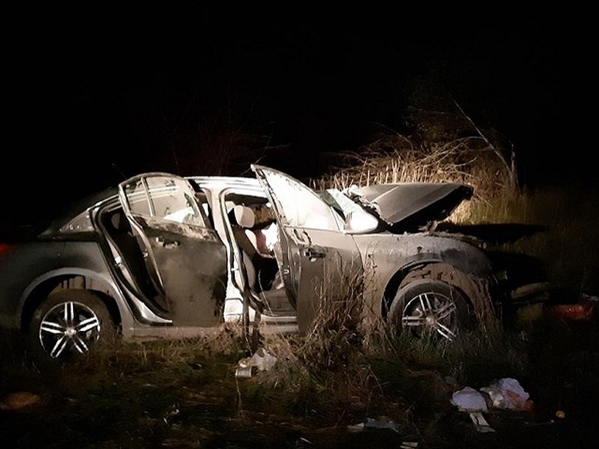 В страшном ДТП под Самарой погибли семья из Татарстана и водитель иномарки  - KP.RU