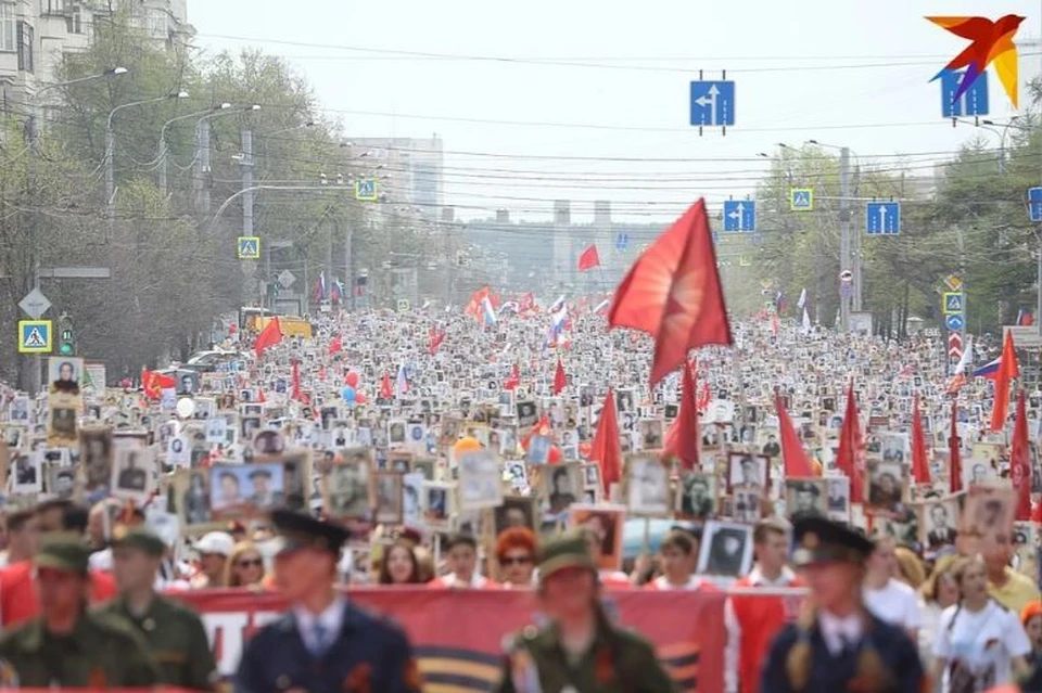 Шествие Бессмертного полка, торжественное построение Челябинского гарнизона, праздничный салют не отменены - перенесены из-за режима самоизоляции.
