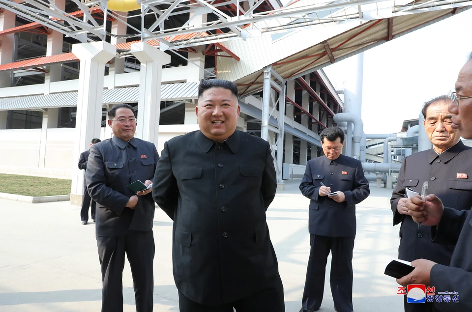 Ким Чен Ын на свежих снимках, распространенных северокорейскими СМИ в начале мая.