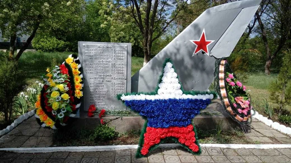 Так братская могила выглядит теперь