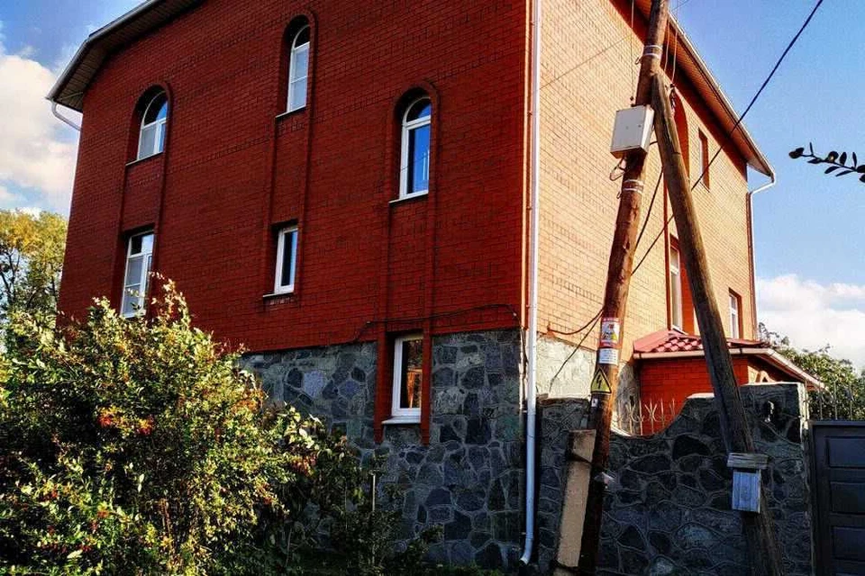 За коттедж запросили 28 миллионов рублей