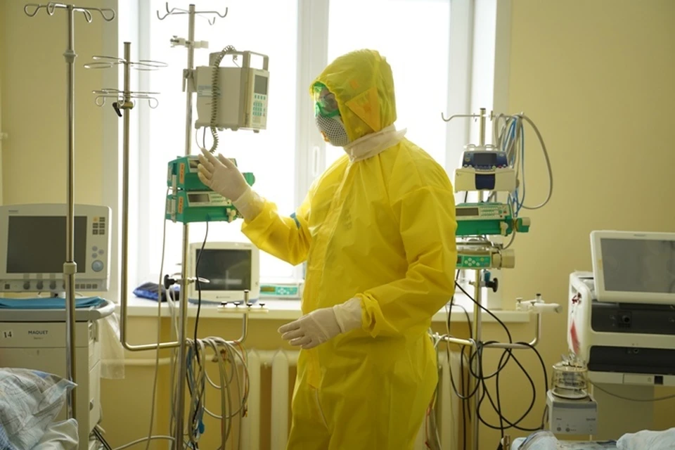 Заразившимся коронавирусам медикам в Кузбассе выплатят дополнительную компенсацию