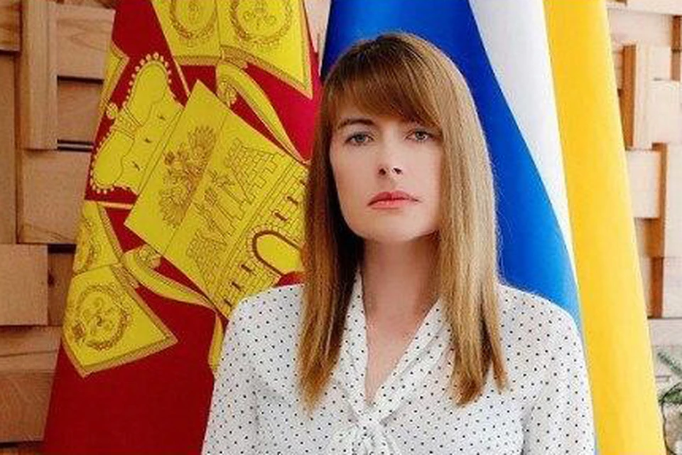 Заммэра Новороссийска Екатерину Демченко уволили за шашлыки во время карантина.