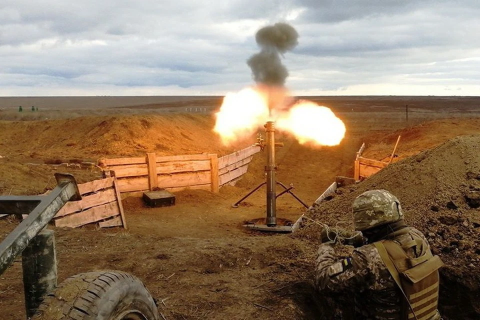 По мирным поселкам украинские военные стреляют из минометов. Фото: Пресс-центр штаба ООС