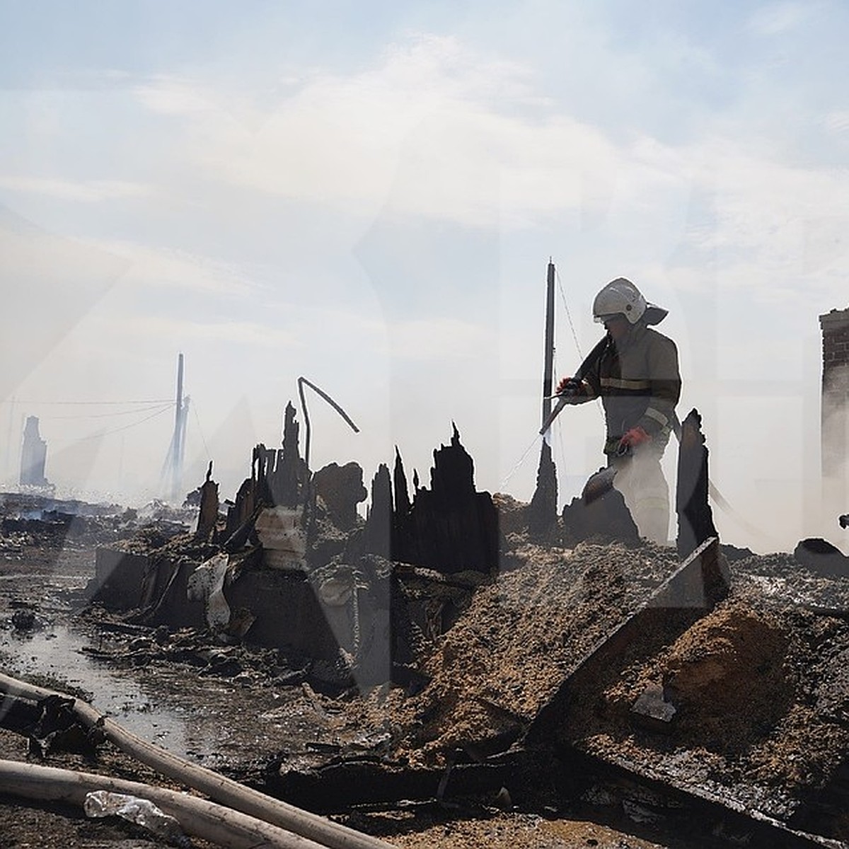 Пожар в Яицком под Самарой: огонь полностью ликвидирован - KP.RU