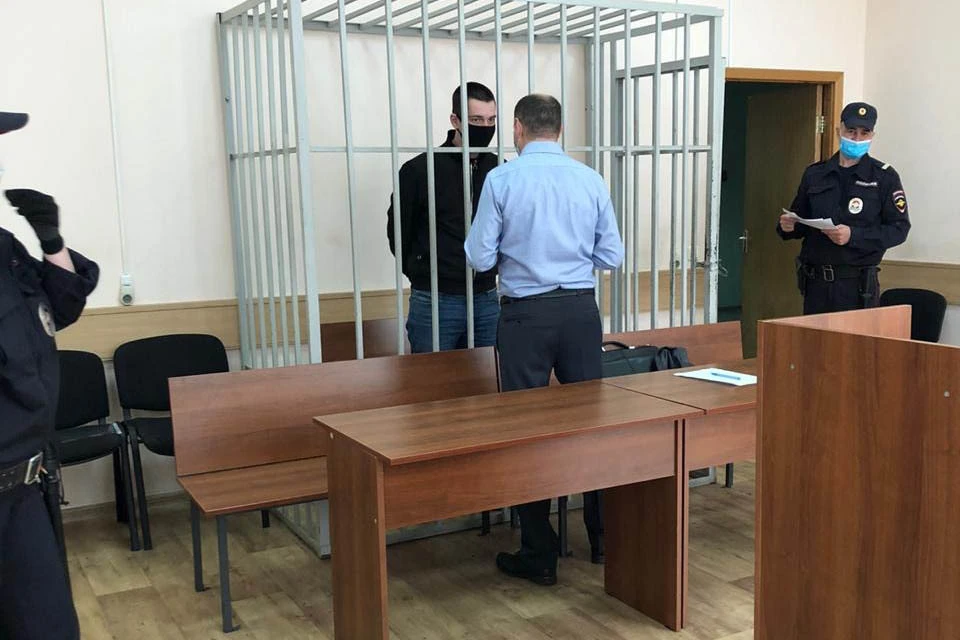 Судье Вадим Русанов заявил, что на месте перестрелки его даже не было. Фото: Чертановский суд