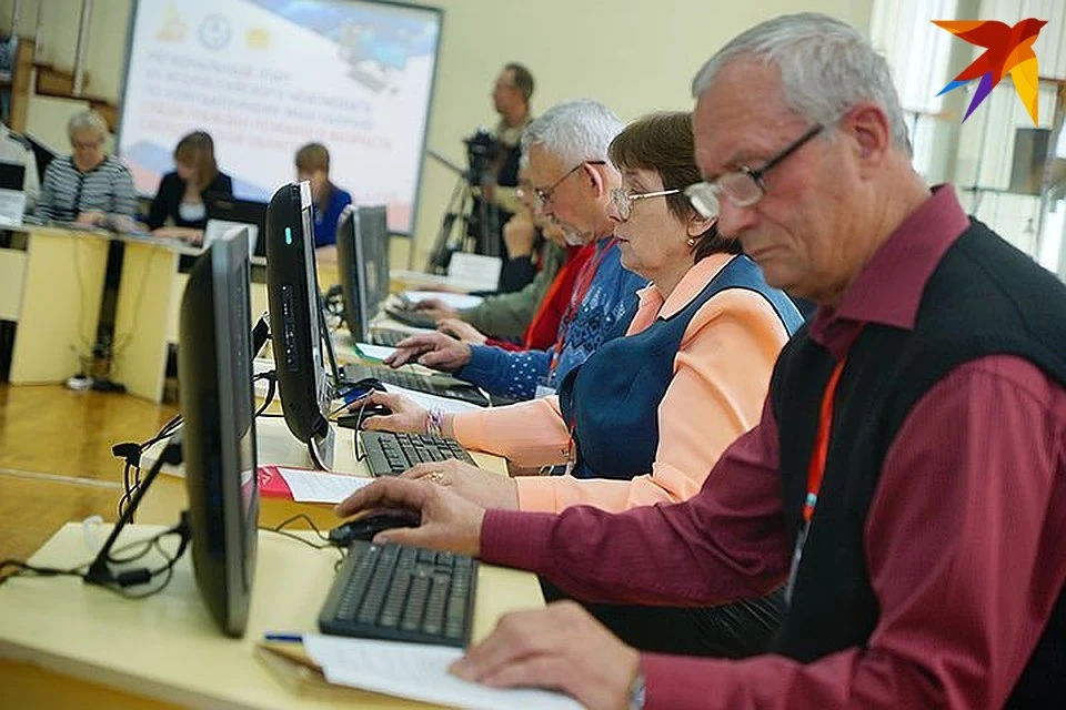 Больничные пожилым работающим гражданам положены в связи с опасной для них эпидемической ситуацией по коронавирусу.