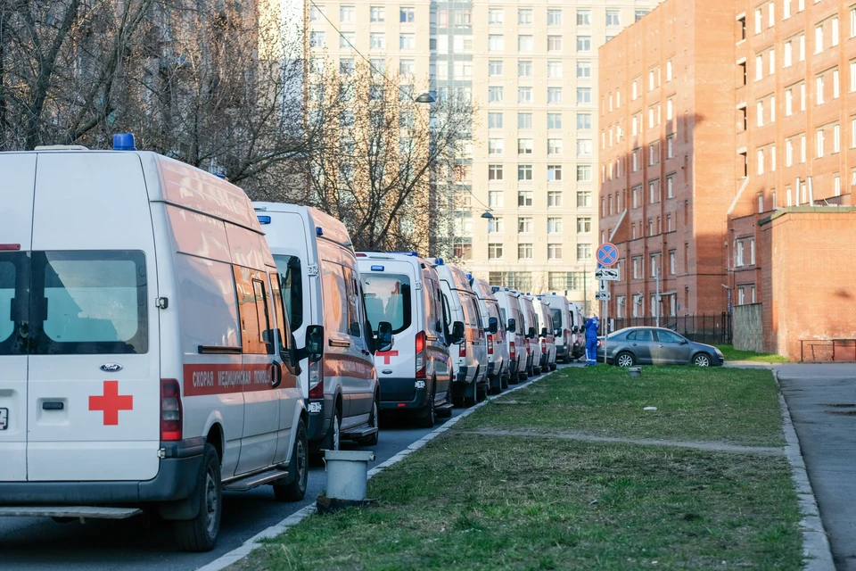 Медики рассказали, что происходит в стационарах Санкт-Петербурга во время эпидемии коронавируса.
