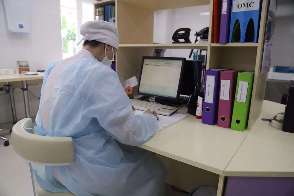 Инфекционная больница Краснодара начала брать анализы на коронавирус.