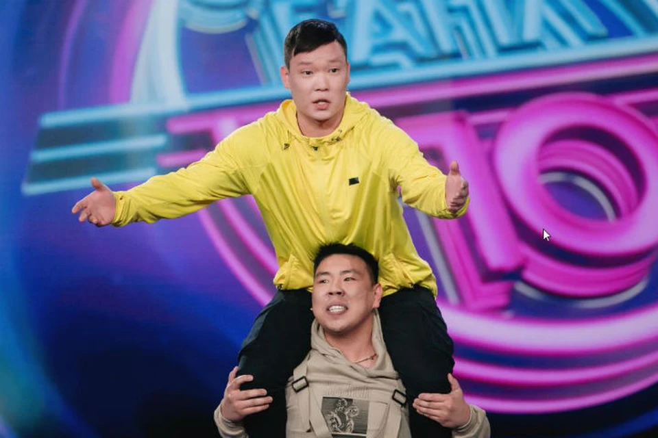 5 миллионов рублей могут выиграть в финале шоу "Comedy Баттл" комики из Улан-Удэ. Фото: телеканал ТНТ