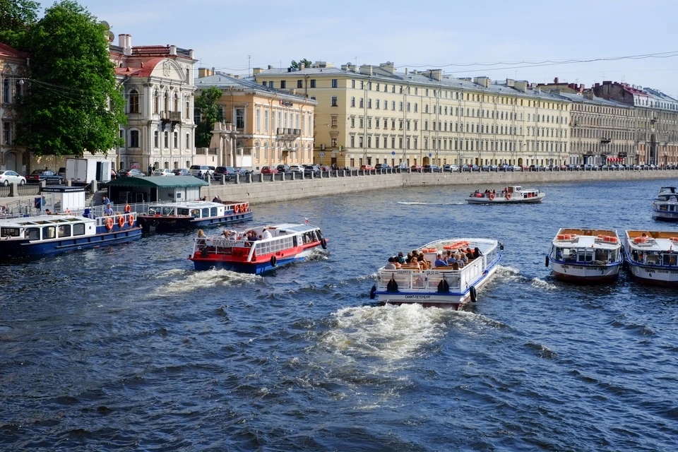 Прогулки по рекам и каналам Петербурга возобновят в конце июня