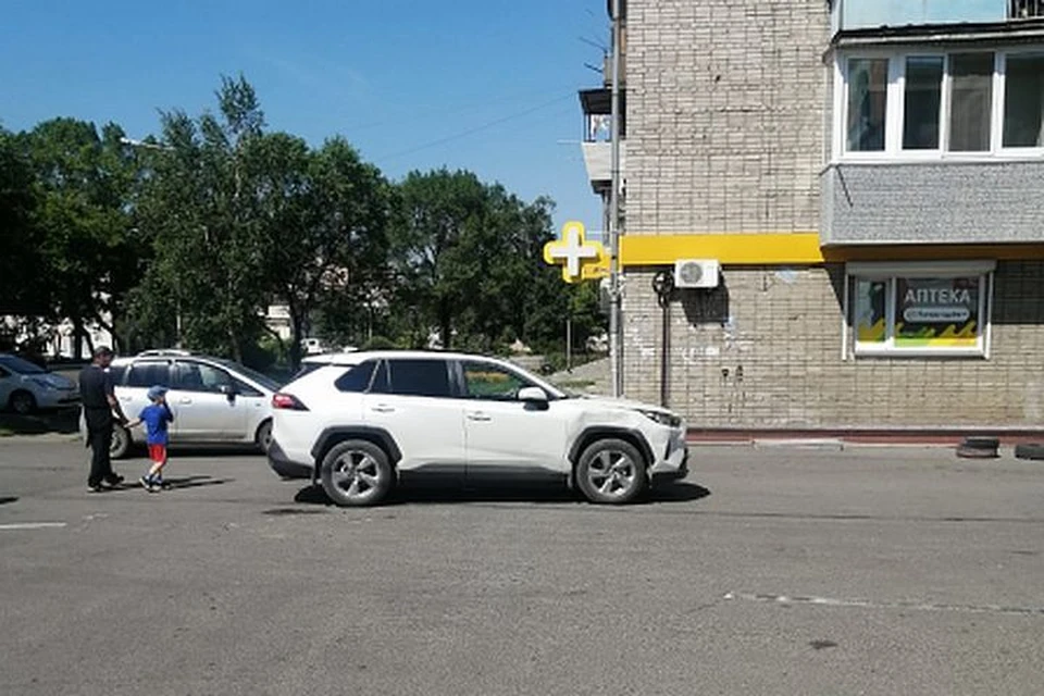 Дтп на парковке виновник скрылся