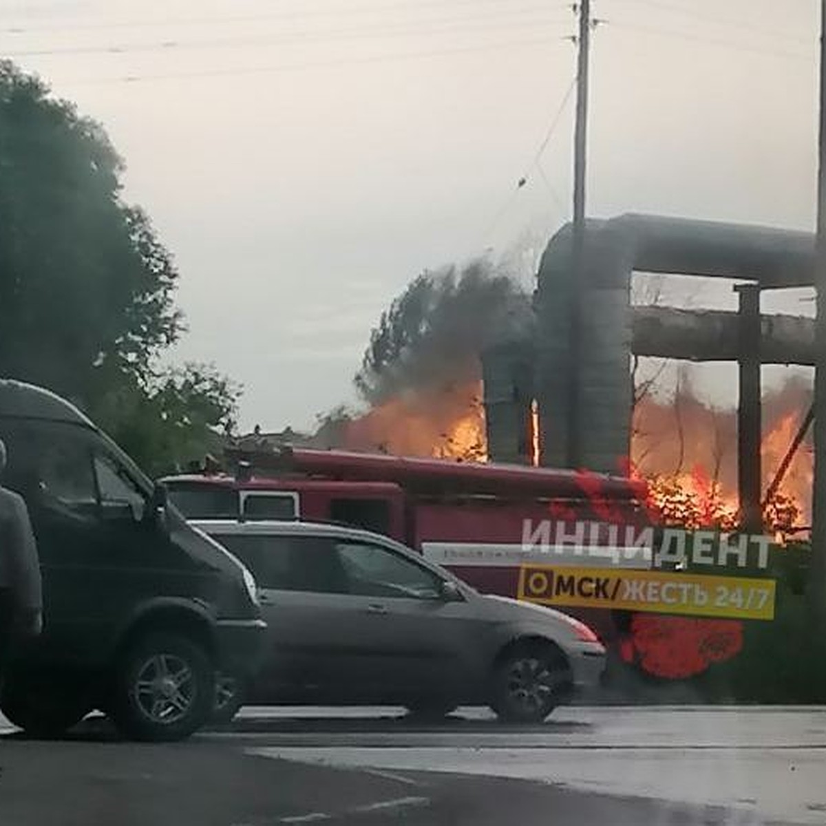 В Омске из-за удара молнии и пожара на газопроводе без газа остался целый  район - KP.RU