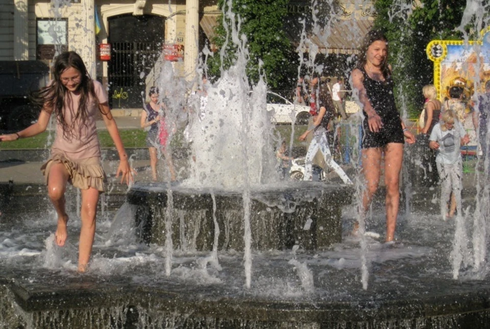 Когда закончится жара в белгороде. Жара пермь 2021. Когда закончится жара в белгороде. Армения жара. Жаркая погода.