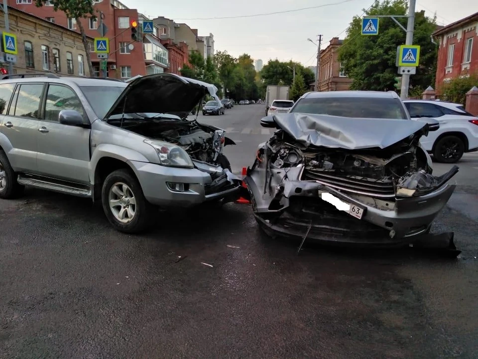 Также в ДТП пострадала 27-летняя пассажирка одного из авто