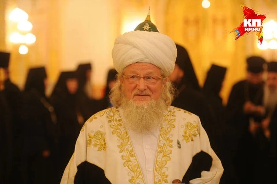 Глава Башкирии поздравил его с 40-летием избрания «главным хранителем веры в сердцах мусульманской уммы республики и всей страны».