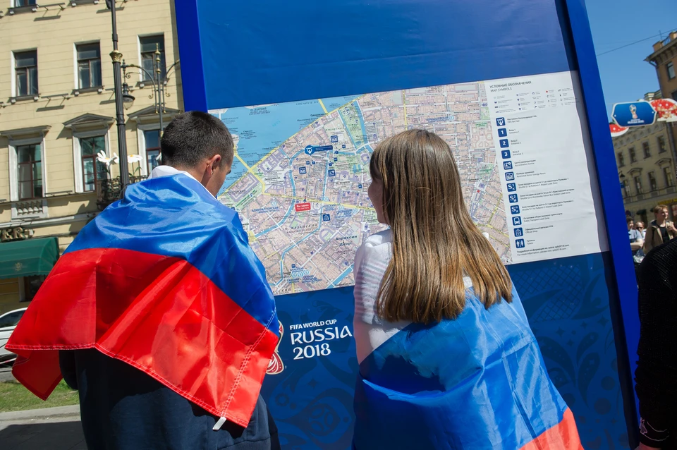 Волонтеры активно помогали туристам во время чемпионата мира по футболу. Во многом благодаря им у болельщиков остались теплые воспоминания о городе.