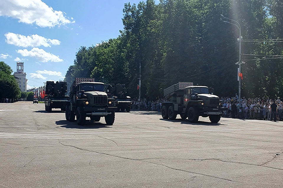 В Смоленске прошел парад Победы.